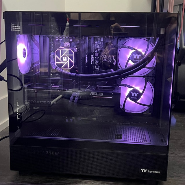 AMD Ryzen 7 7800X3D RTX 5070 Gaming Desktop