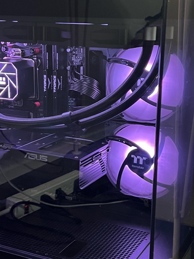 AMD Ryzen 7 7800X3D RTX 5070 Gaming Desktop - photo 2