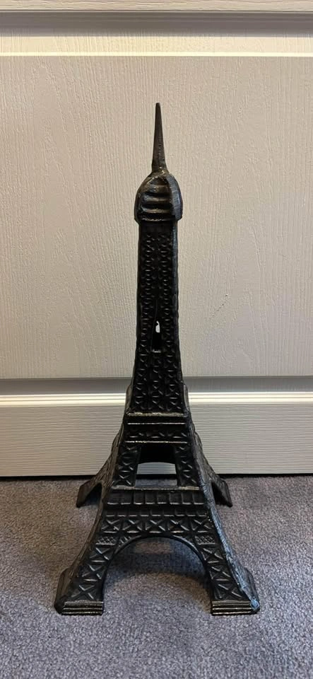 Eiffel Tower Decor