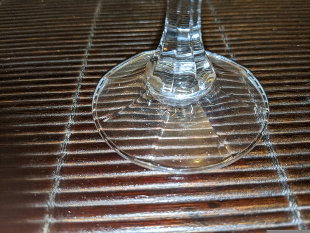 11 Wine Glasses with Bevelled Edge Bottoms (Take all for $40) - photo 5