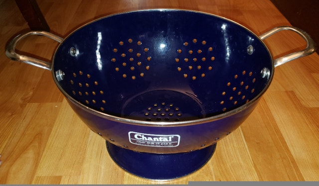 Chantal Enamel-On-Steel Colander - photo 4
