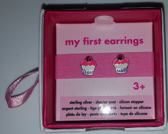 Kids Jewellery and Hair Accessories (Take all for $25) - photo 2