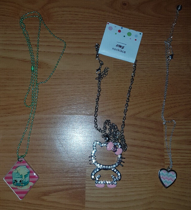 Kids Jewellery and Hair Accessories (Take all for $25) - photo 4