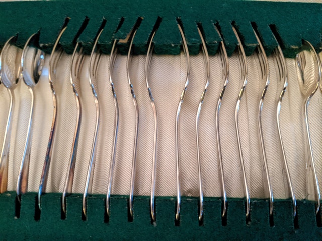 Vintage EPNS A1 Sheffield England Electroplated Dessert Flatware - photo 4
