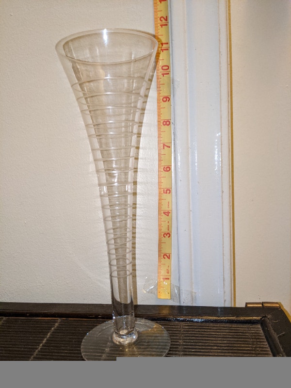 6 Piece Patterned Long Stemmed Glasses ($10) - photo 5