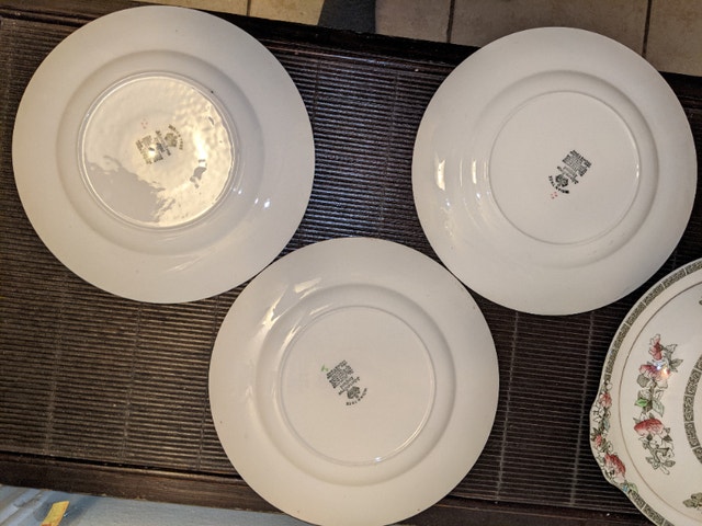 Johnson Bros Indian Tree China Set - photo 5