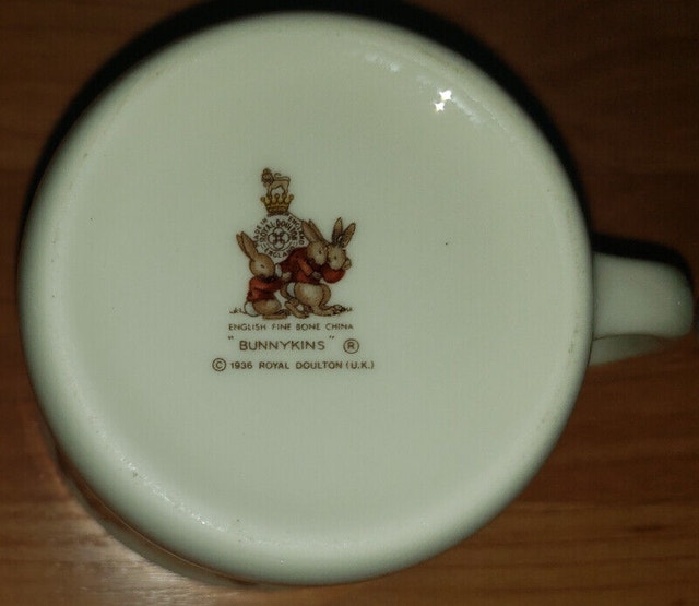 Royal Doulton Bunnykins Christening Set and Bowl - photo 4