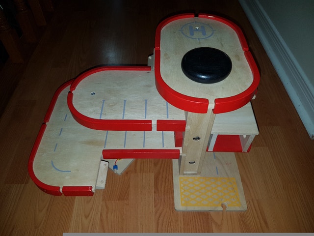 Car Building Sets and PlanCity Wooden Toy Lot - photo 5