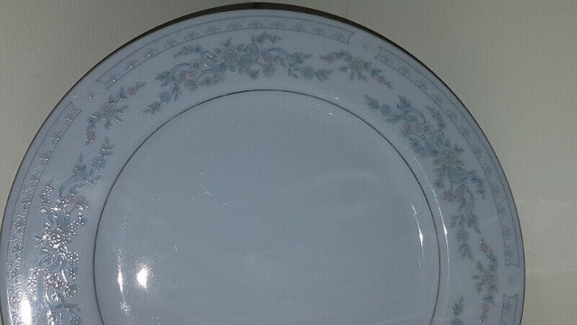 Vintage Bone and Fine China Lot - photo 5