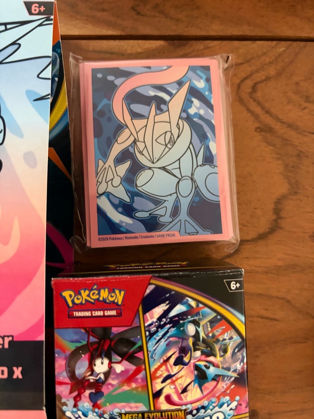 Pokémon Center Chaos Rising Elite Trainer Box Extras - photo 3