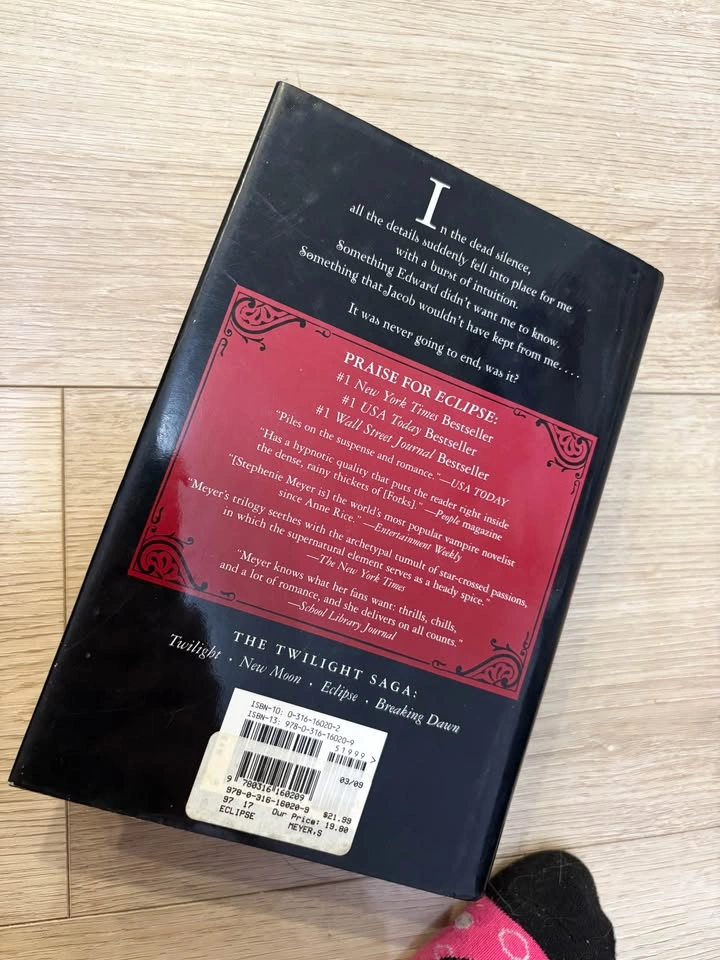 Eclipse by Stephenie Meyer Hardcover Book - photo 2