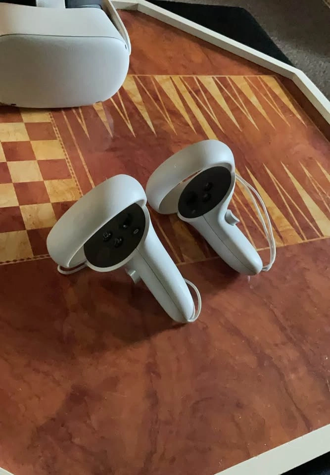 Oculus Quest 2 - 64Gb - photo 2