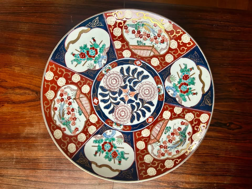 Large Vintage Japanese Imari Porcelain Wall Charger / Plate