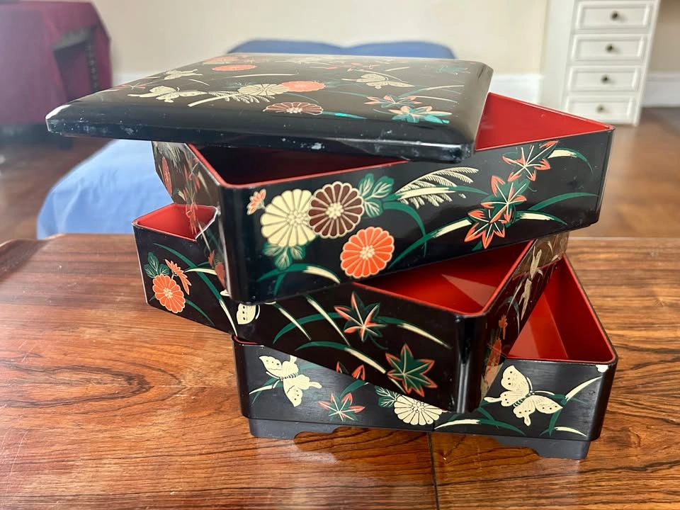 Vintage Japanese Lacquer Stacking Jubako Box - photo 3