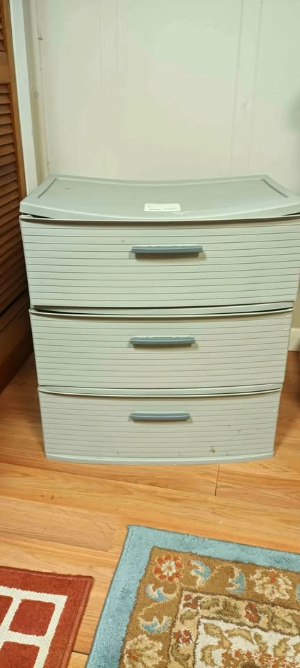 3-Drawer Storage Cabinet / Plastic Dresser – Good Condition
