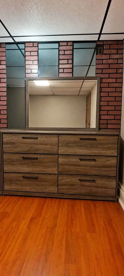 Dresser - Furniture sale
