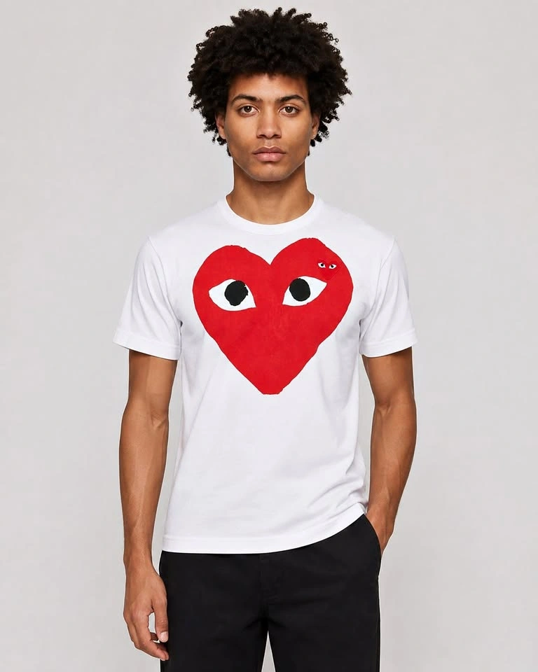Comme des Garçons Play Large Heart T-Shirt Size L