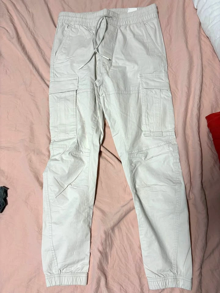 Brand New: H&M Men’s Brand New Cargo Pants - photo 2