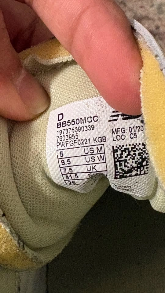 Brand New: Men's New Balance 550 Shoes Size US8 - photo 3