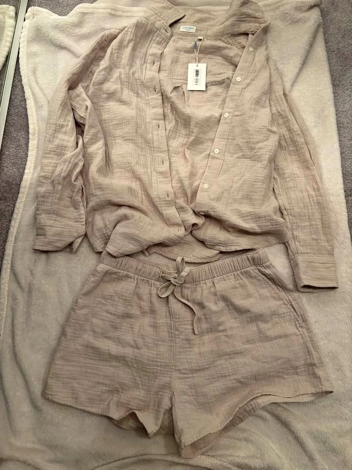 Aritzia short/shirt set