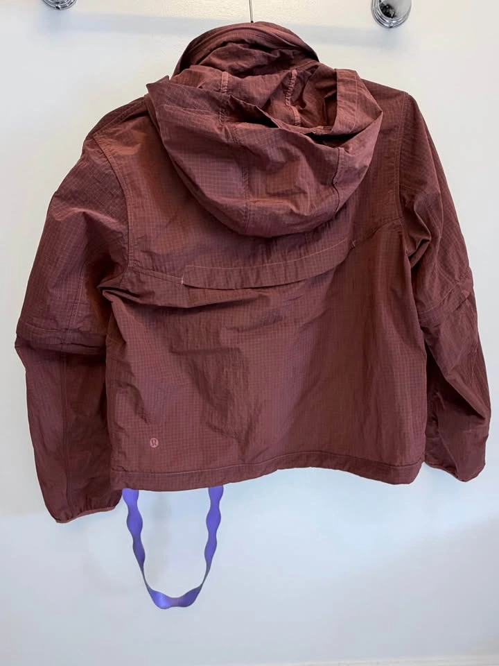 Lululemon Ripstop Convertible hiking jacket sz 4 - photo 2