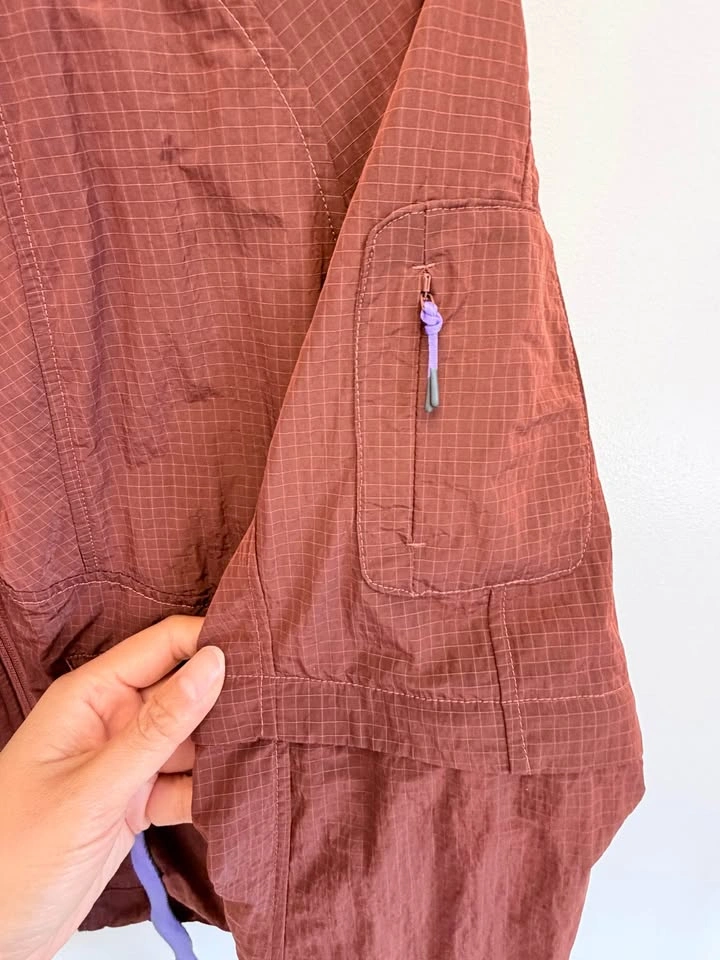 Lululemon Ripstop Convertible hiking jacket sz 4 - photo 3