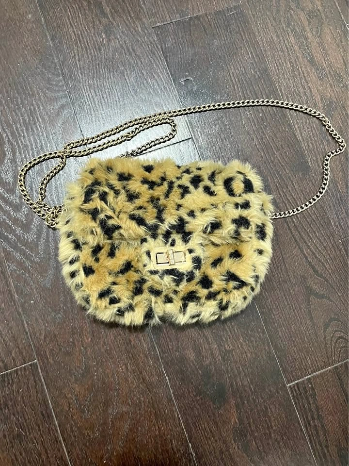 Leopard print faux fur gold chain bag