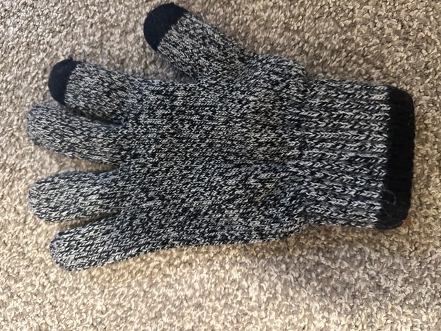 Touchscreen Knit Gloves - photo 3