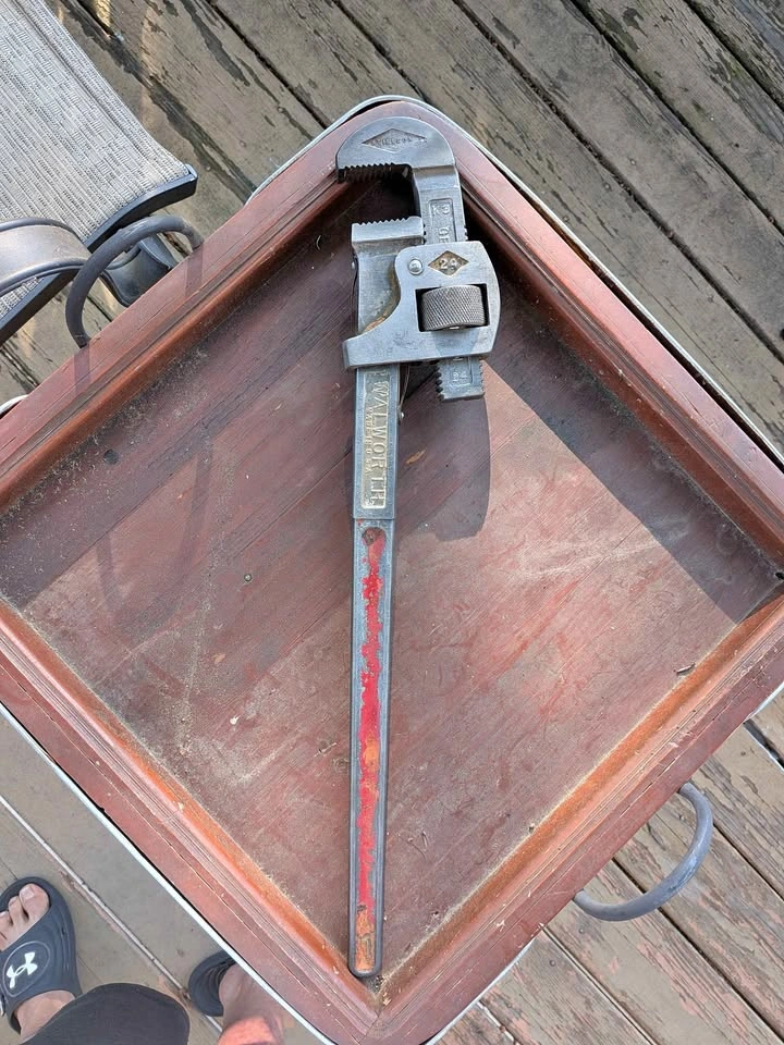 VINTAGE Walworth Stillson Pipe Wrench #24