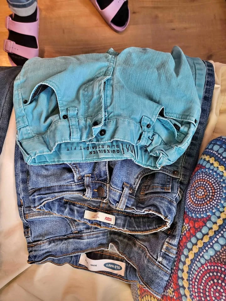 3 pairs of size 6T jeans