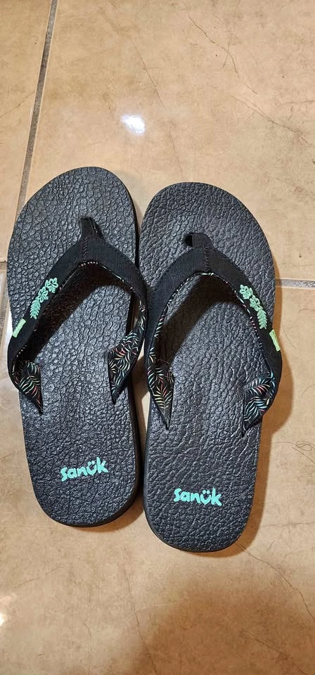 NEW Sanuk Yoga Mat Flip Flops Size W7