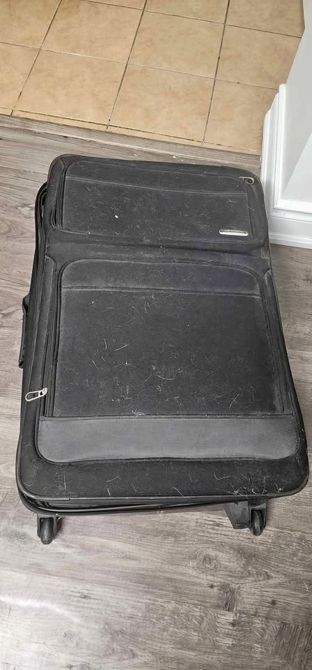 Worldbound Black Softshell Suitcase 30 inch - BROKEN leg