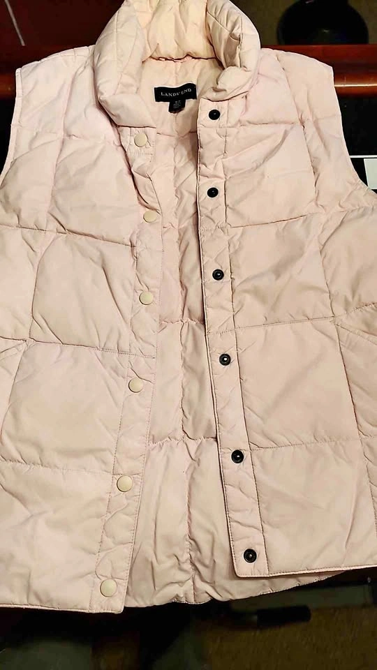 VEST Womens