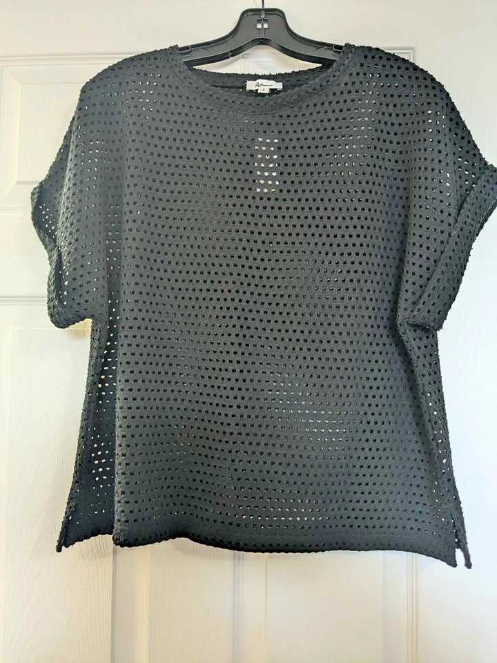Reitmans Black Open Knit Short Sleeve Top - Size Large