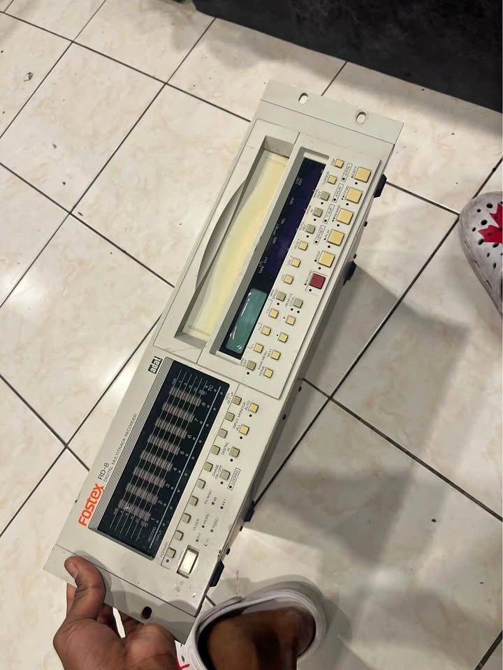 Digital multitrack recorder