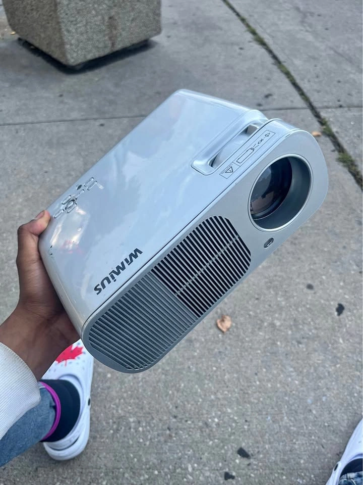 Wimius projector