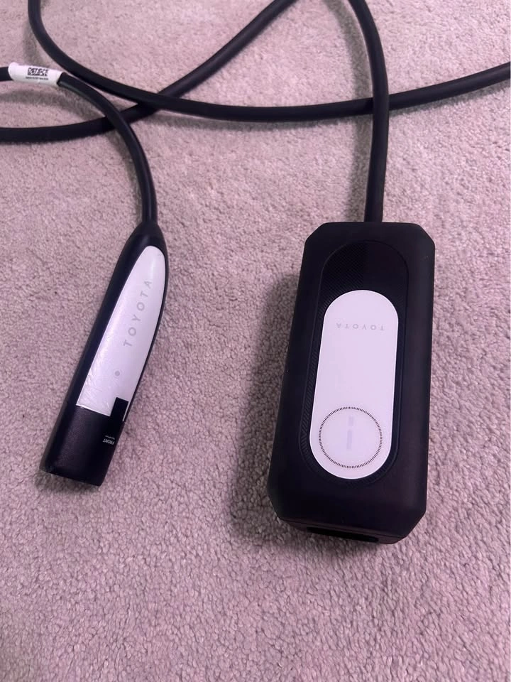 New-Toyota bz Woodland EV Charger - photo 2