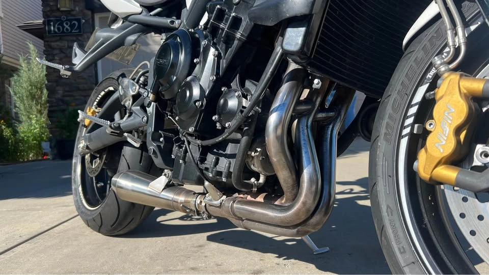2012 Triumph Street Triple - photo 5