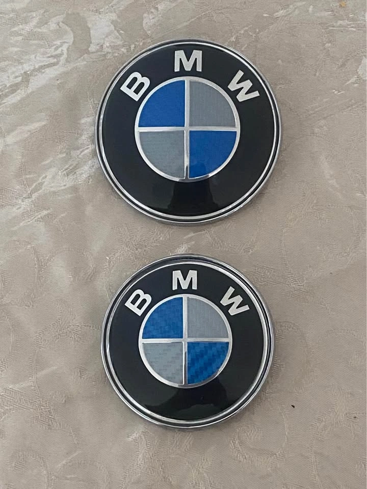 BMW emblem carbon fiber logo - photo 2