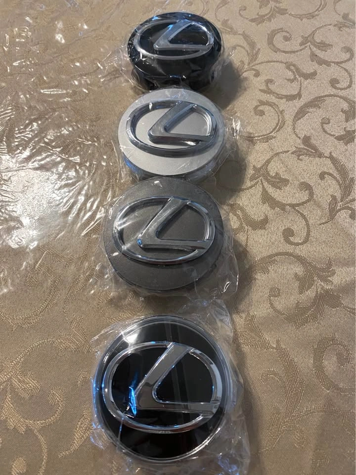 Lexus center caps logo - photo 2