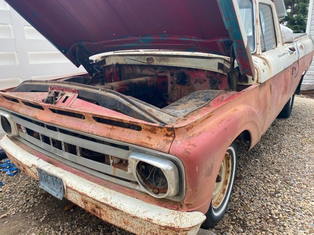 1961 Ford F100 Unibody. Need my driveway!
