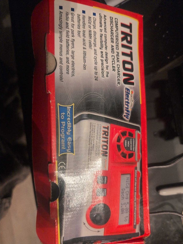 ElectriFly Triton Computerized Peak Charger