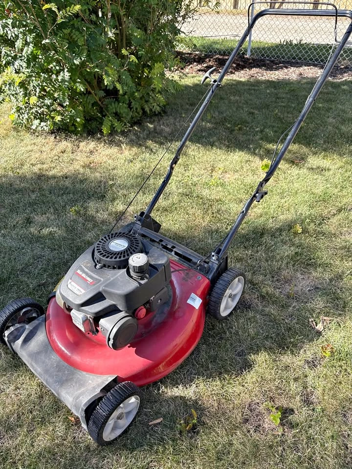 Yard Machines Push Lawn Mower- in Olds