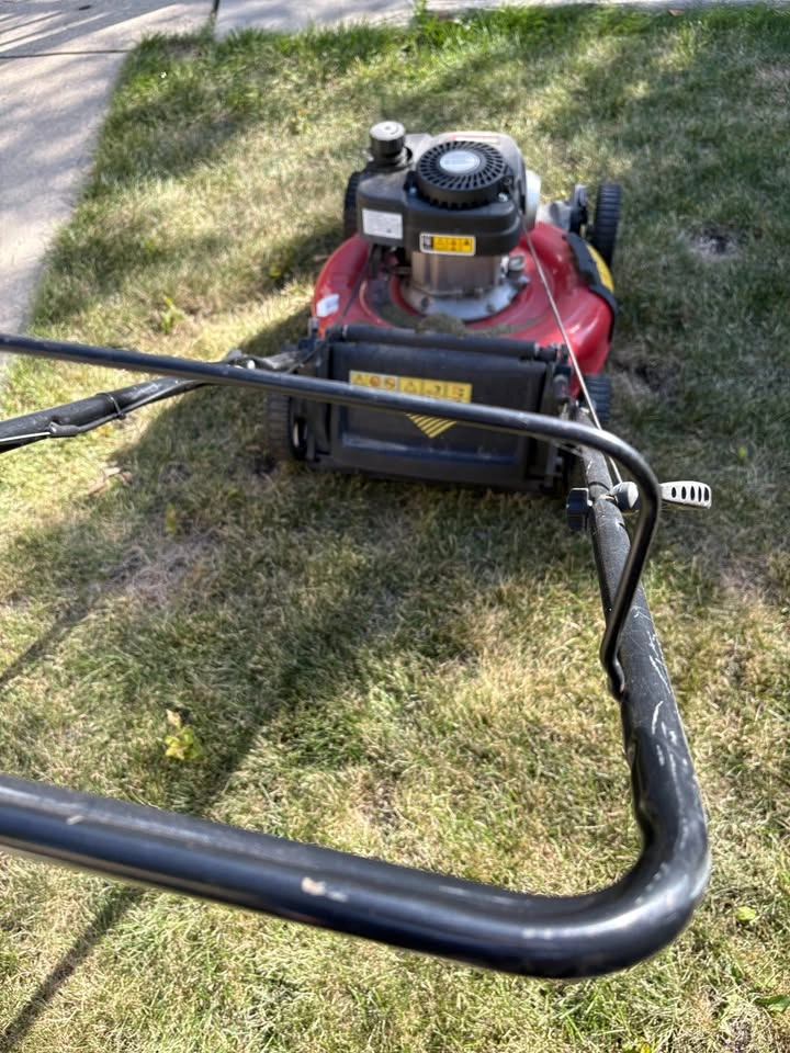 Yard Machines Push Lawn Mower- in Olds - photo 3