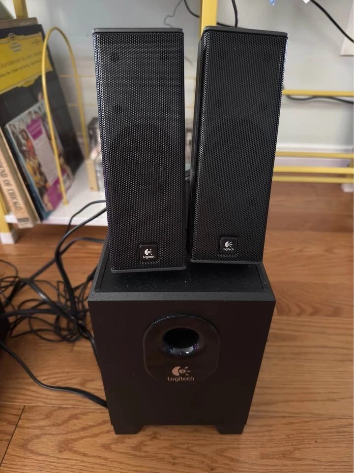 Logitech X-240 2.1 Subwoofer Speakers - photo 2