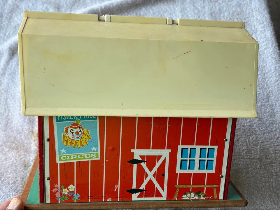 Vintage Fisher-Price Family Play Farm - photo 3