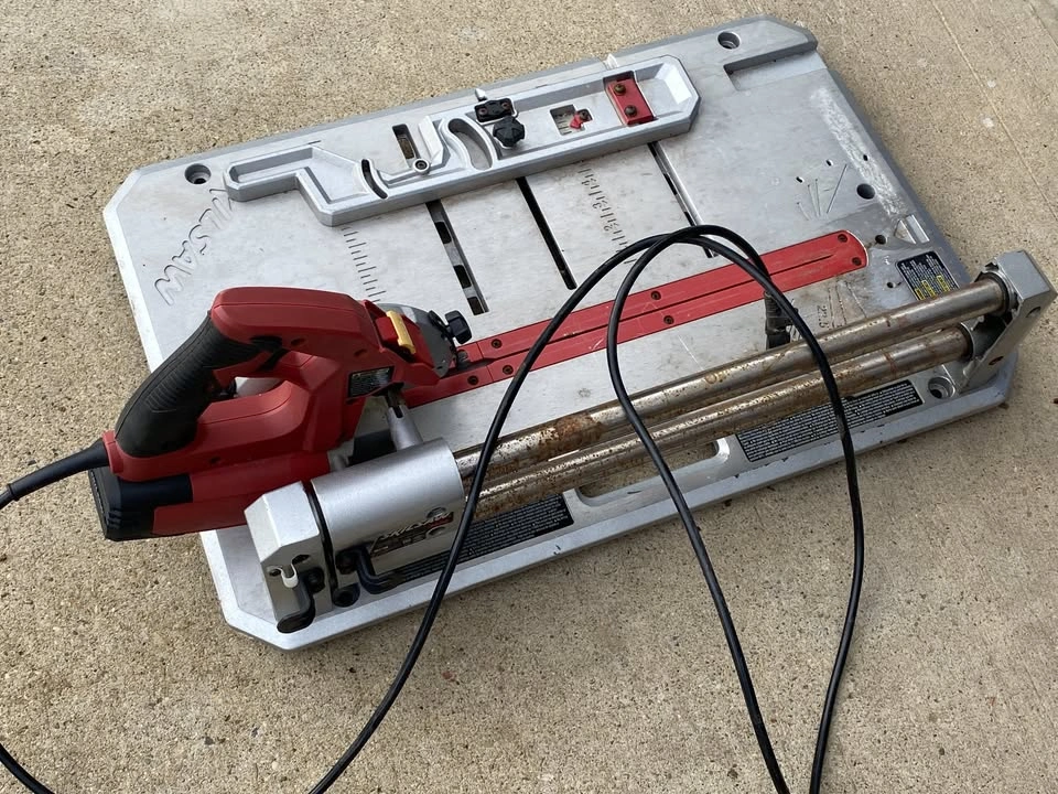 Skilsaw Flooring Saw- in Olds - photo 2
