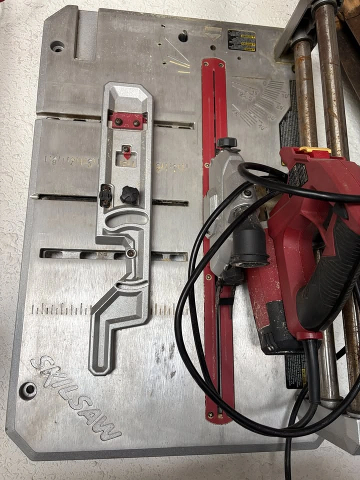 Skilsaw Flooring Saw- in Olds - photo 5
