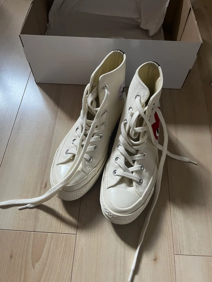 Comme des Garçons PLAY x Converse High Top Sneakers - photo 3