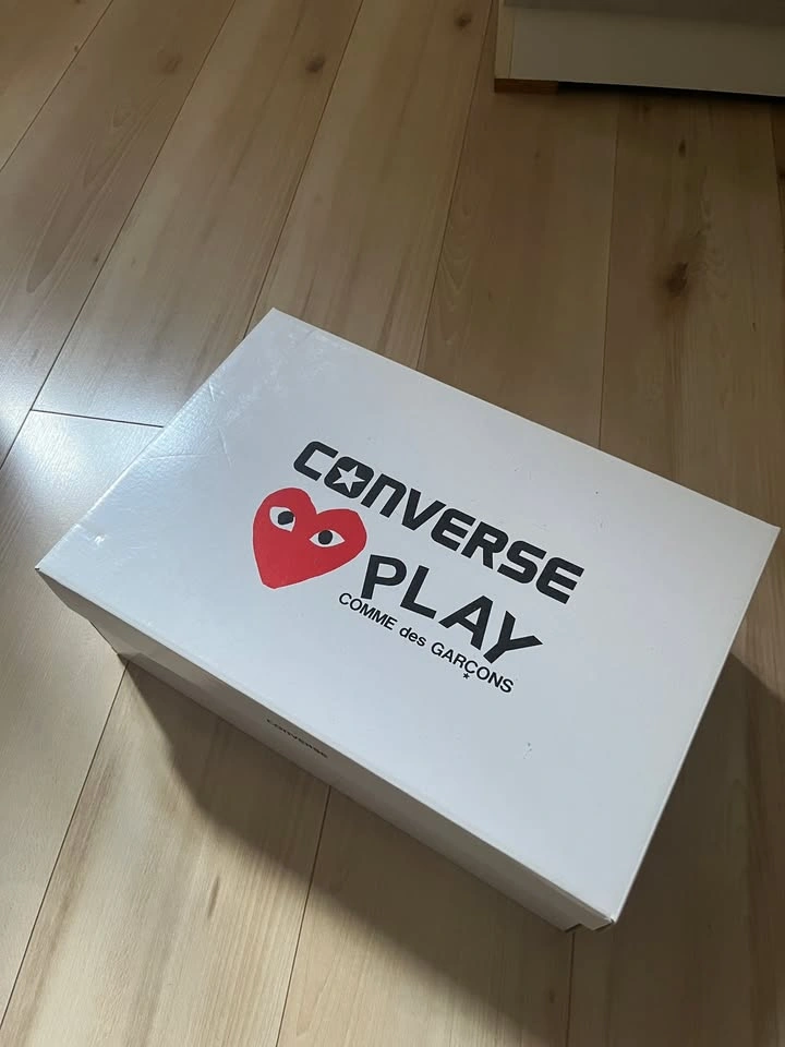 Comme des Garçons PLAY x Converse High Top Sneakers - photo 5